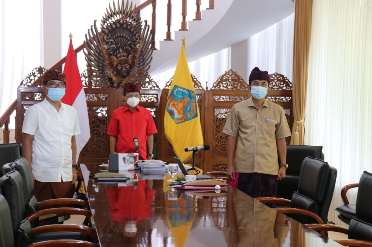 podiumnews.com-Gubernur Bali Ikuti Rilis Data Kependudukan Tahun 2020